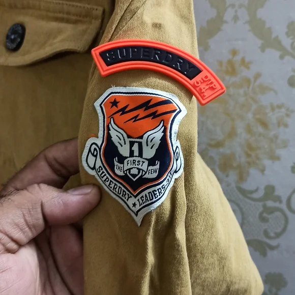 Superdry - Picture 4 of 11